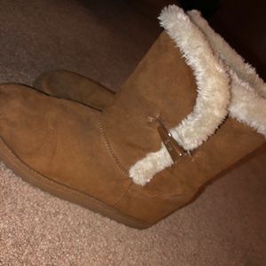 Brown Furry Boots